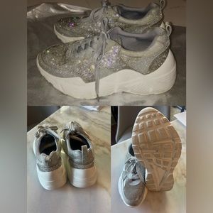 Gianna Bini Chucky rhinestone sneakers, size 10